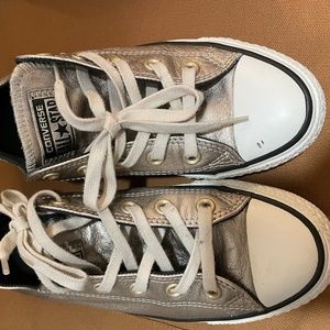 Converse light gold color